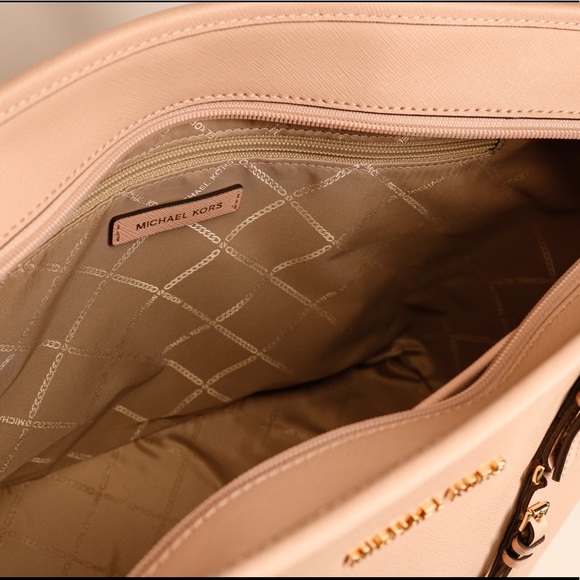 NWT Michael Kors Jet Set Top Zipper Handbag - Picture 4 of 7